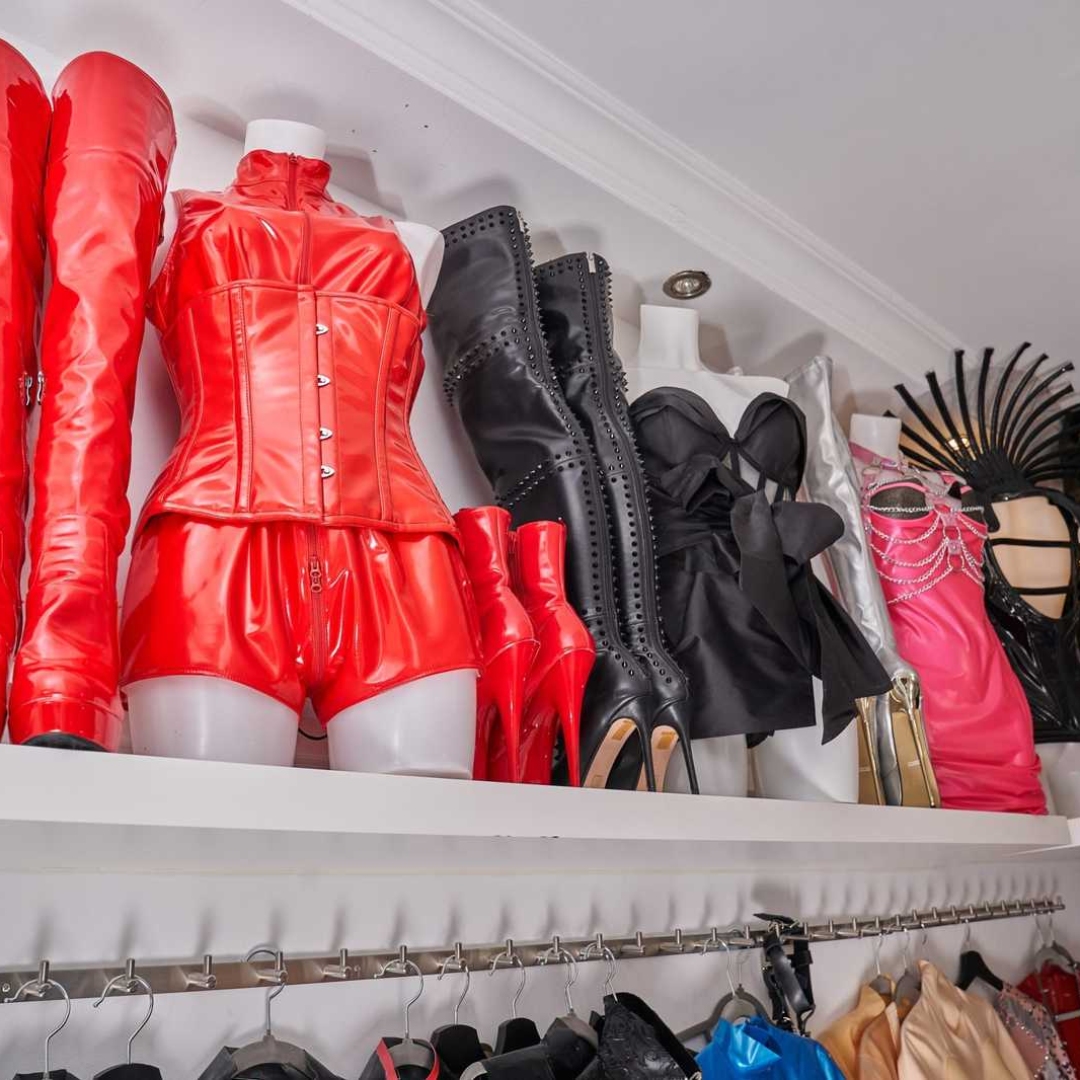 Latex | Foto 23 von 23