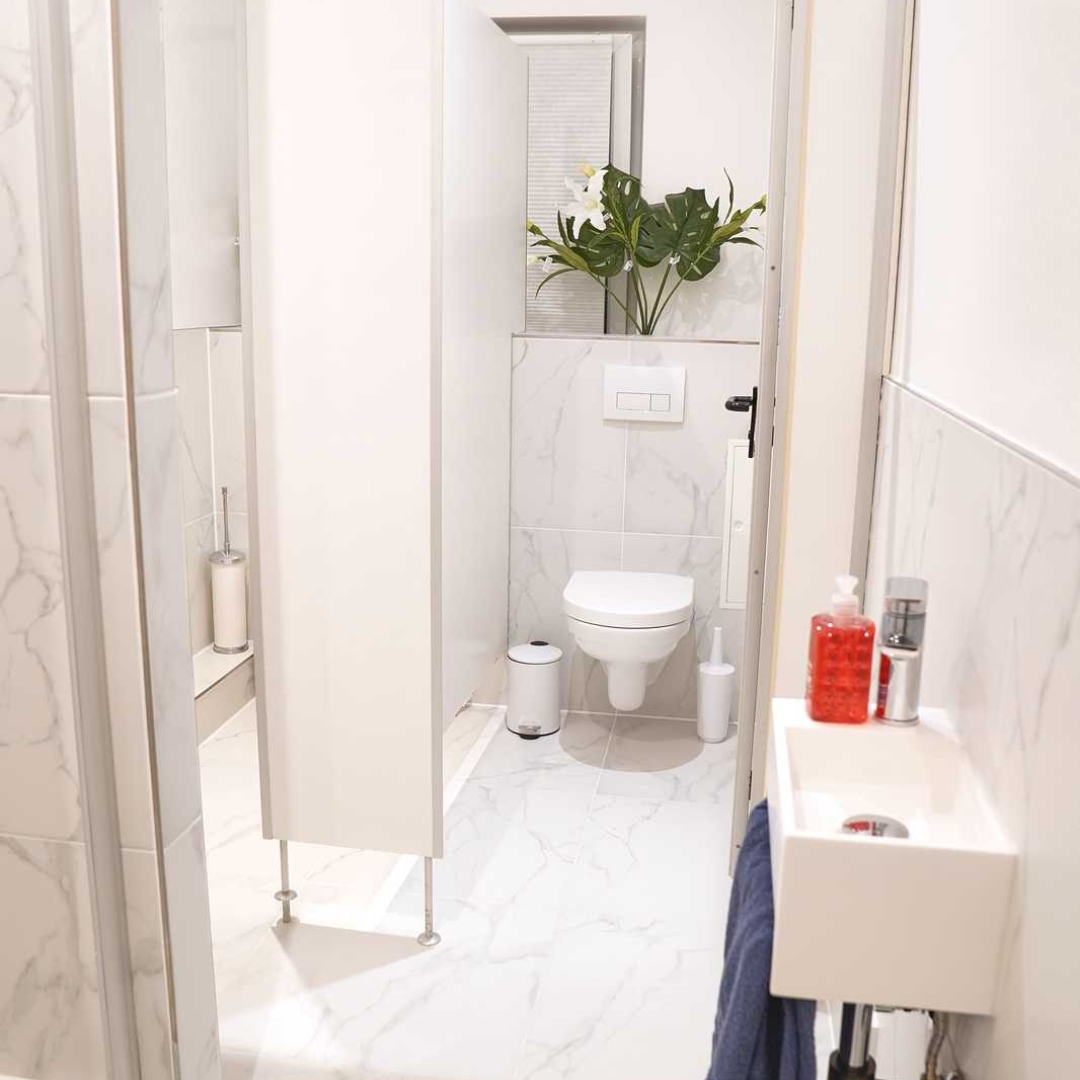 Ladies Room | Foto 1 von 3